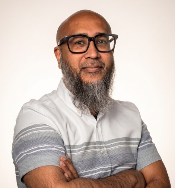 Faisal Bhageloe, bouwkundig tekenaar bij Ruimer Leven